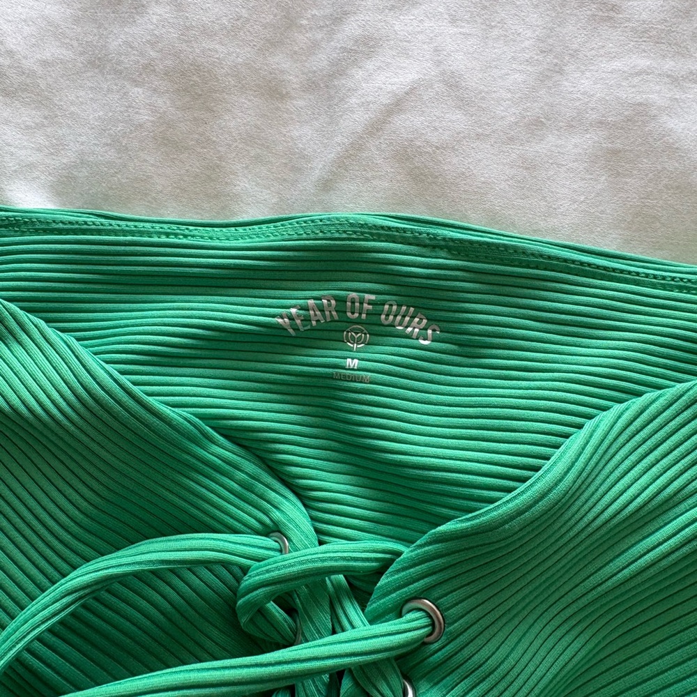 Year of Ours Green Ribbed Active Set - Sports Bra & Leggings - Picture 4 of 6